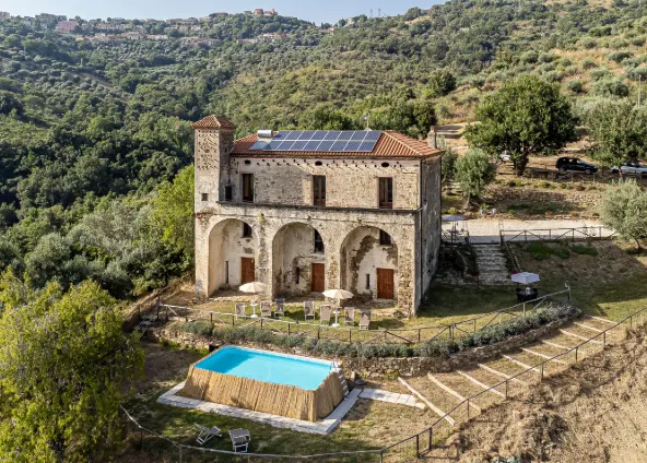 Luxury holiday villas in Italy