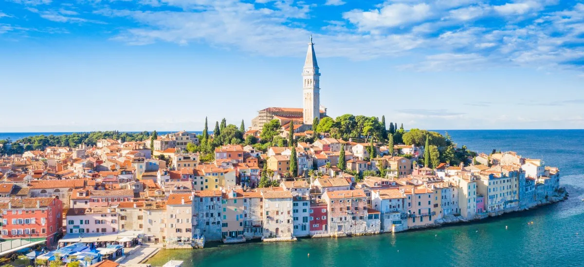 Luftansicht von dem Ort Rovinj in Istrien, Kroatien.