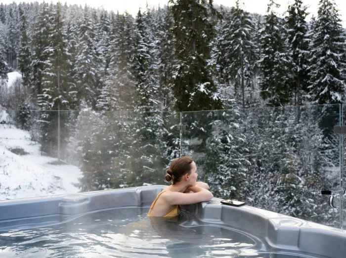 Winter Deals on Hot Tub Cottages