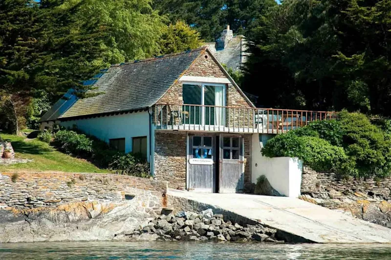Last-minute Cornwall cottages