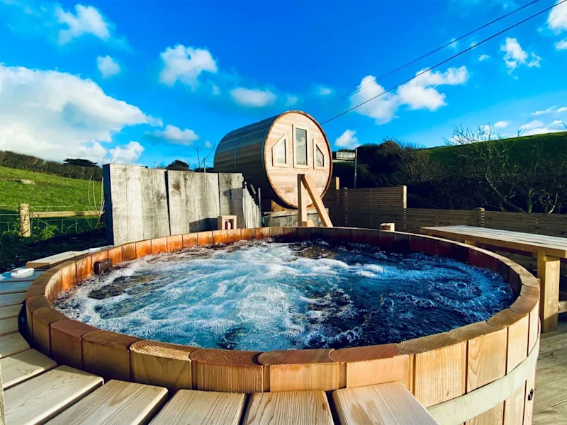 Hot tub cottages in Cornwall