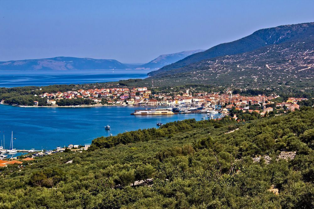Miasto Cres - na wakacje w Chorwacji