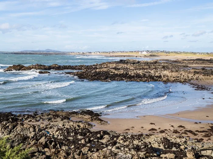 Cable Bay (Porth Trecastell)