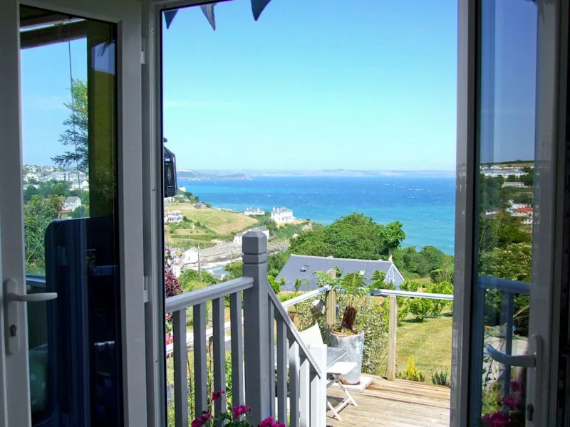 Cornwall cottages by the sea