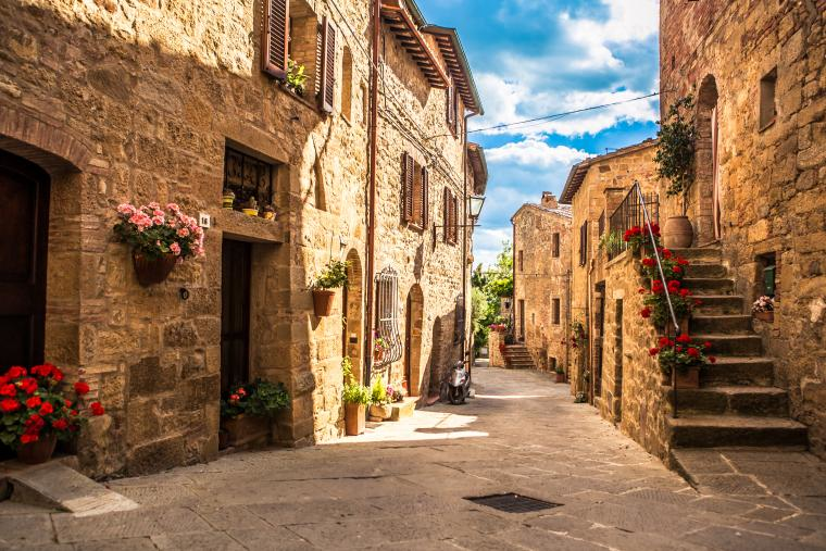 Oplev den fantastiske ferieby Volterra fra et sommerhus