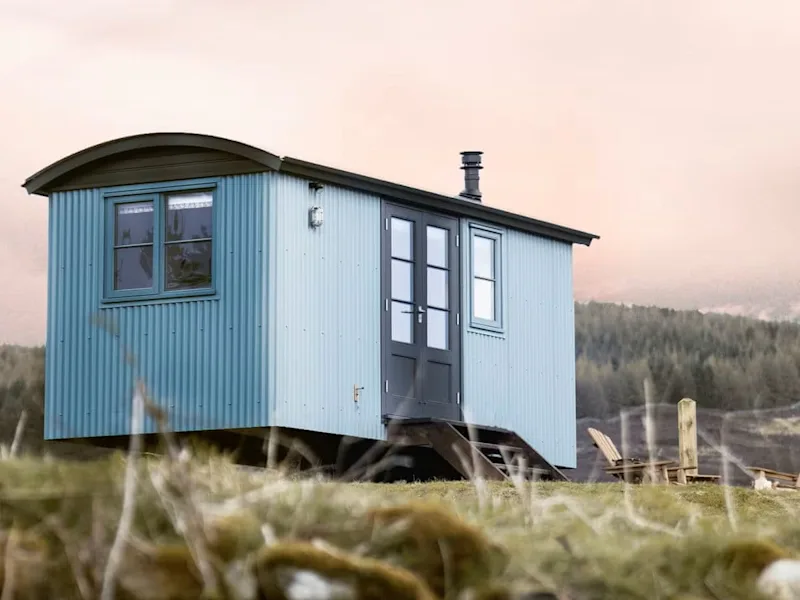 Curlew Shepherds Huts in Pitlochry