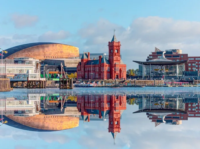 Panoramic view of the Cardiff Bay 