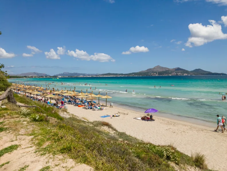 Playa de Muro ist eine der familienfreundlichsten Buchten Mallorcas.