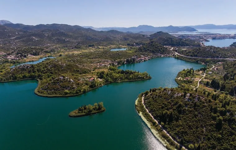 Baćinska jezera u blizini općine Pojezerje