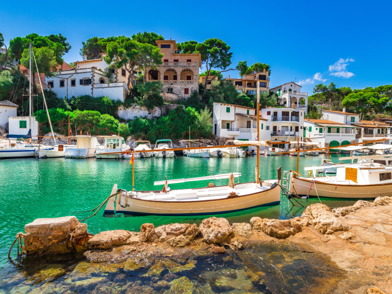 Island Holidays in Europe I Holiday Lettings I NOVASOL