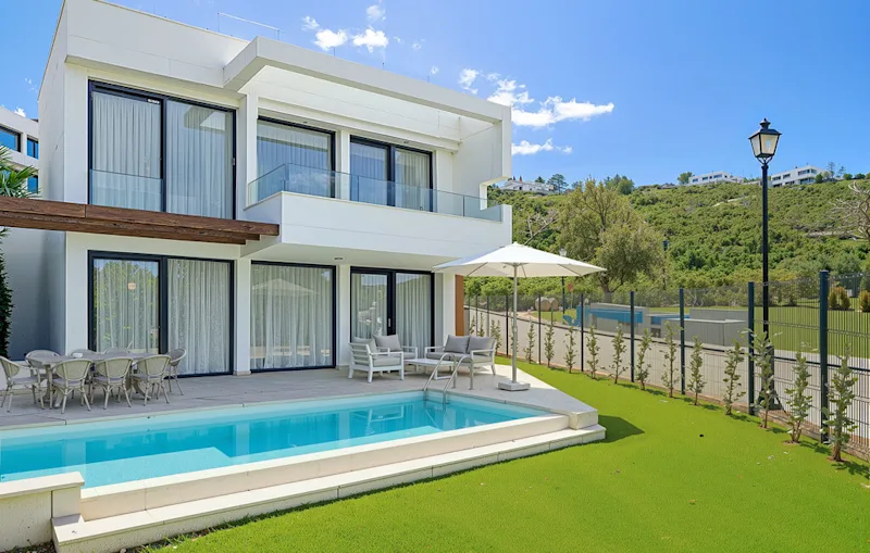 Large Villas on the Costa Del Sol  