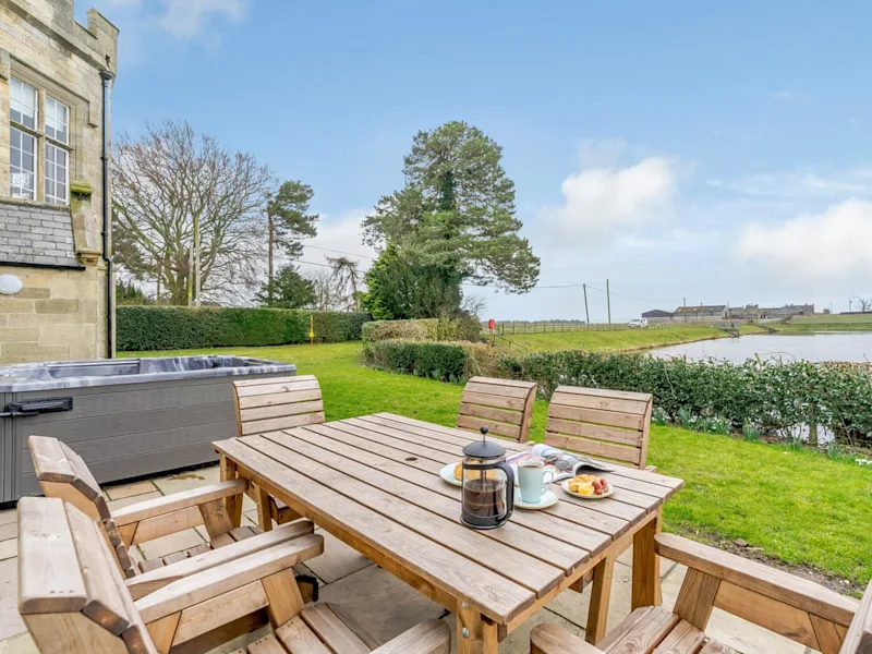 Northumberland cottages with hot tubs