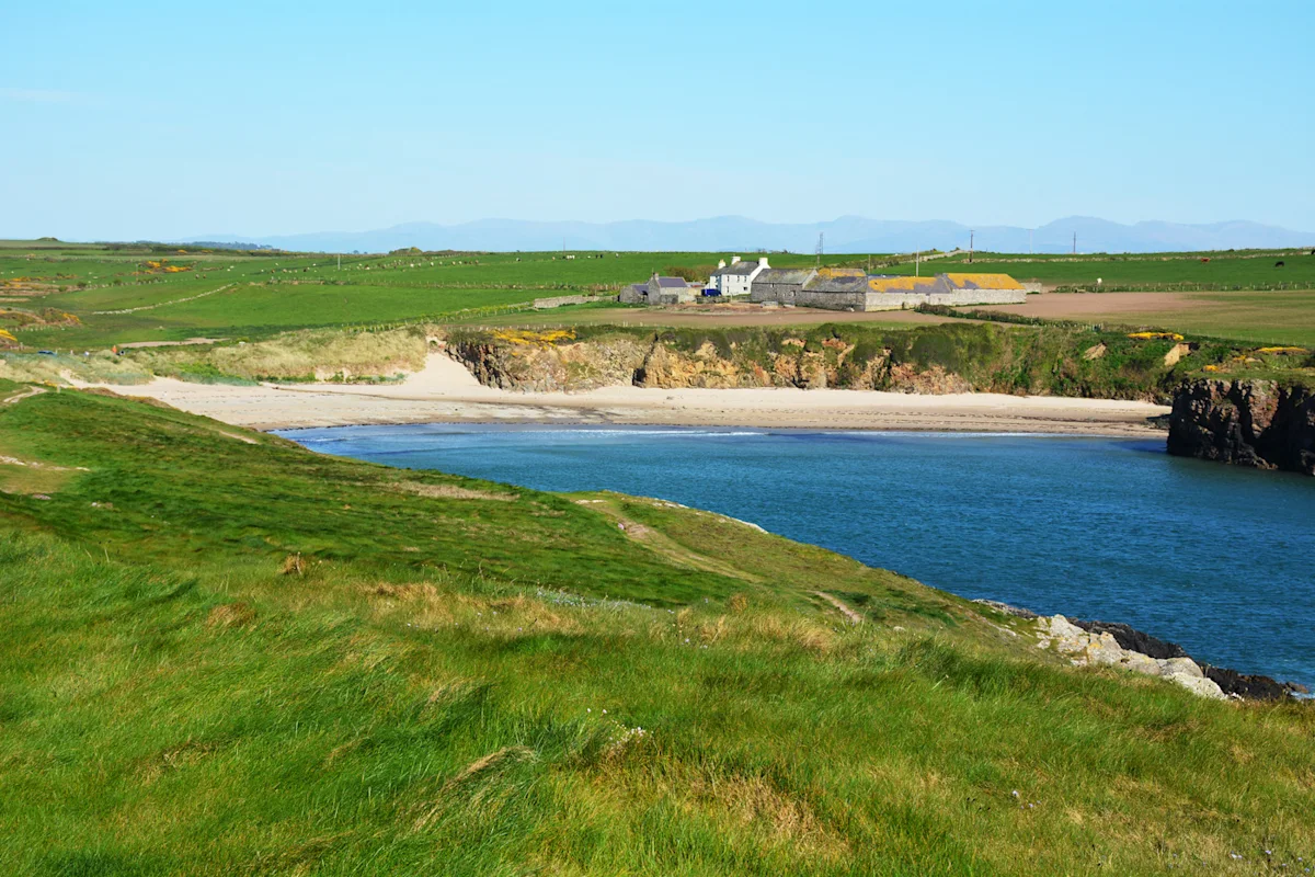 Rhosnegir cottages