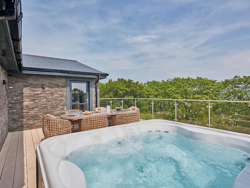 Lodges with Hot Tubs in Wales