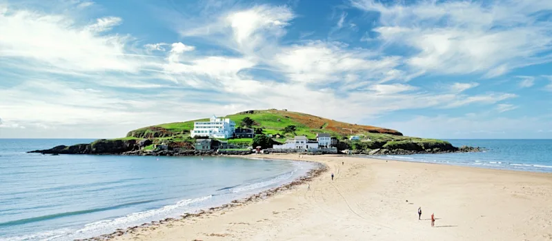 Art Deco Burgh Island Hotel and tidal causeway to Burgh Island on the coast of South Devon at Bigbury