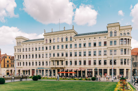 Victoria-Palais (Postplatz)