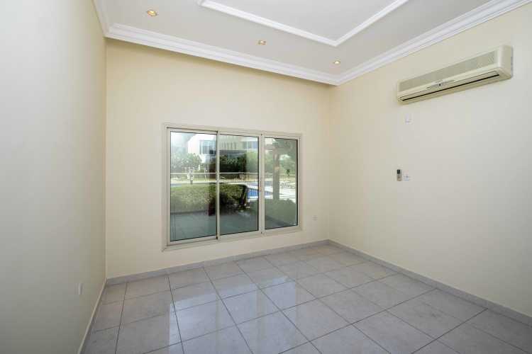 25 Spaces Real Estate - West Bay Lagoon - Villa for Rent - 18th of October 2021 ref6526 (3)