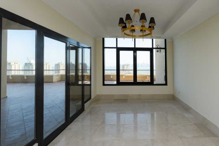25 Spaces Real Estate - Porto Arabia - Properties for Sale - 14th of June ref6031 2