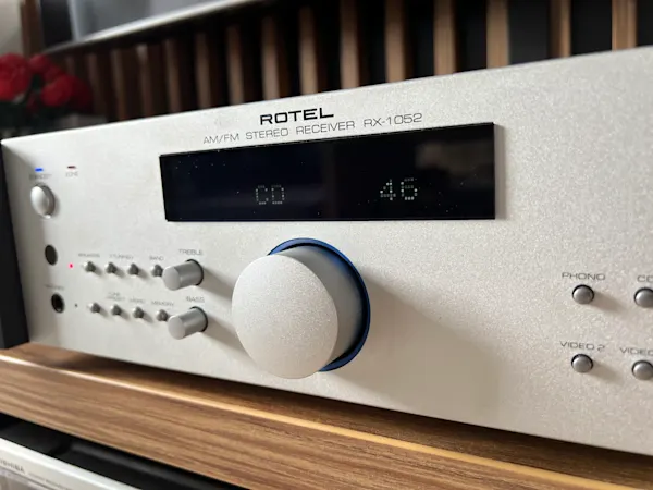 ROTEL RX-1052