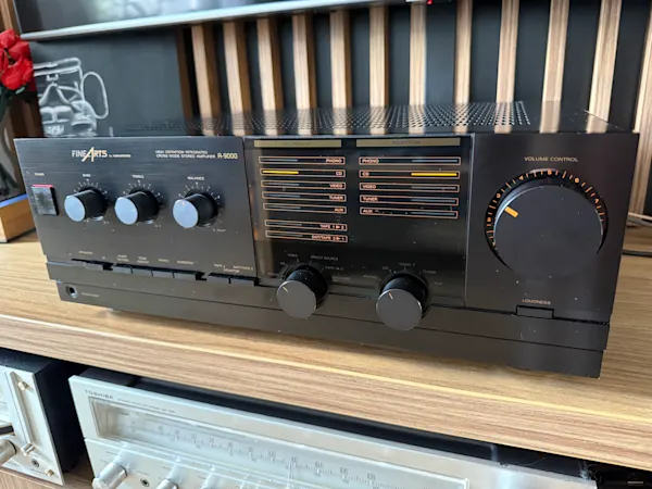 GRUNDIG A-9000