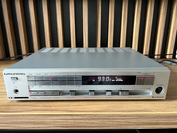 GRUNDIG R30