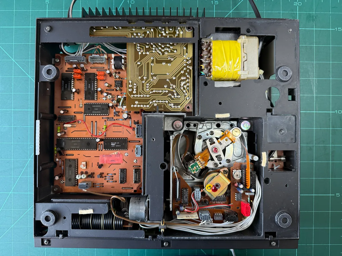 PHILIPS CD-104