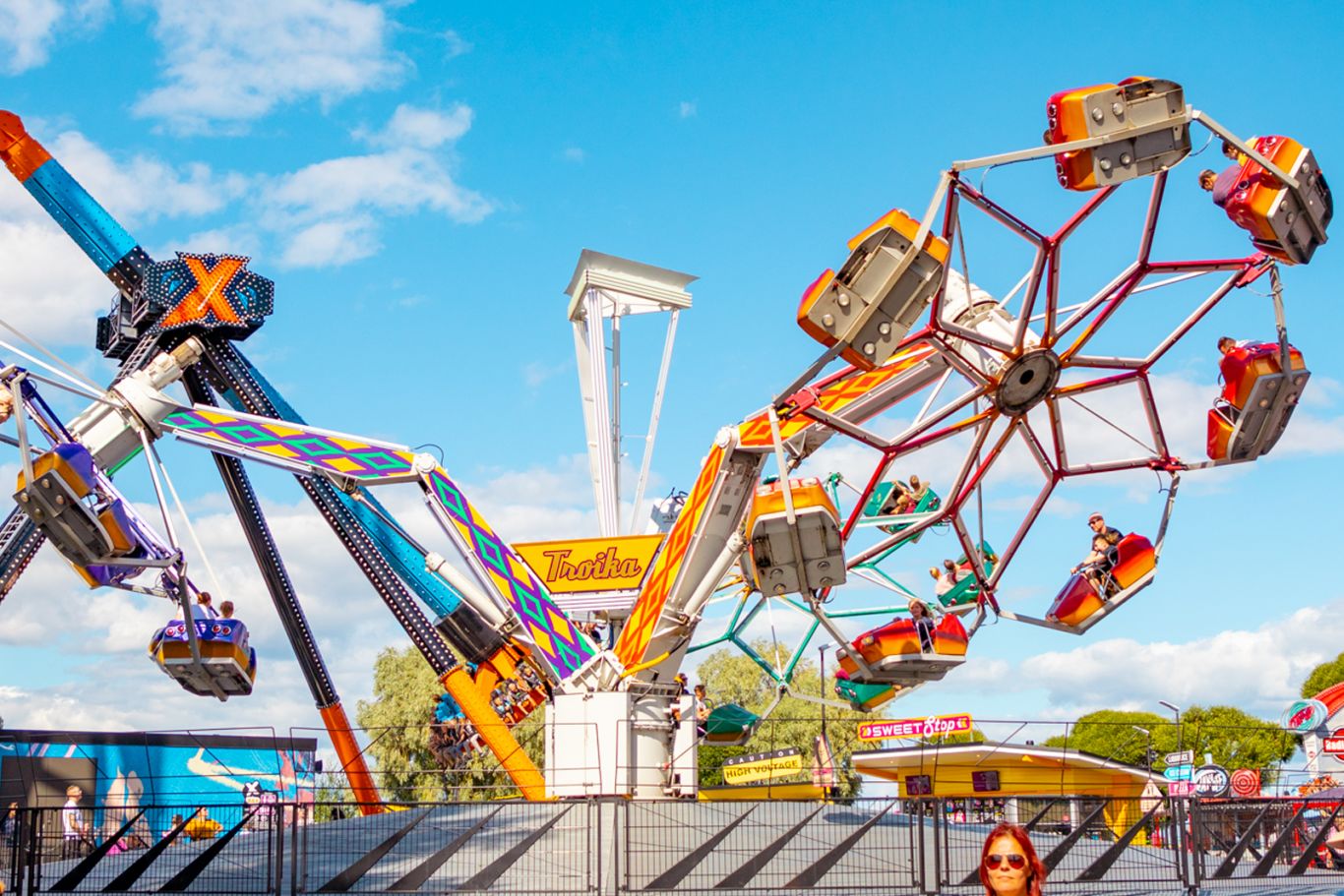 Särkänniemen Troika-huvilaite.