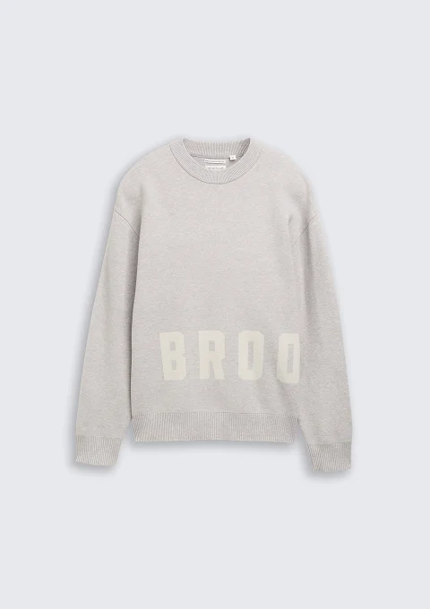 Grauer Pulli