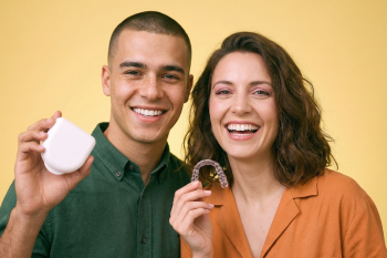 La scienza dei sorrisi finti: ecco come migliorano l’umore