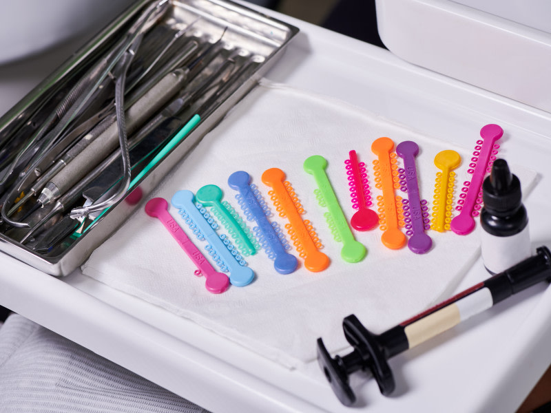 Elastici per apparecchio fisso in diverse colorazioni