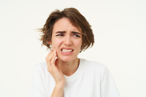 Tandenknarsen - oorzaken, gevolgen & behandeling