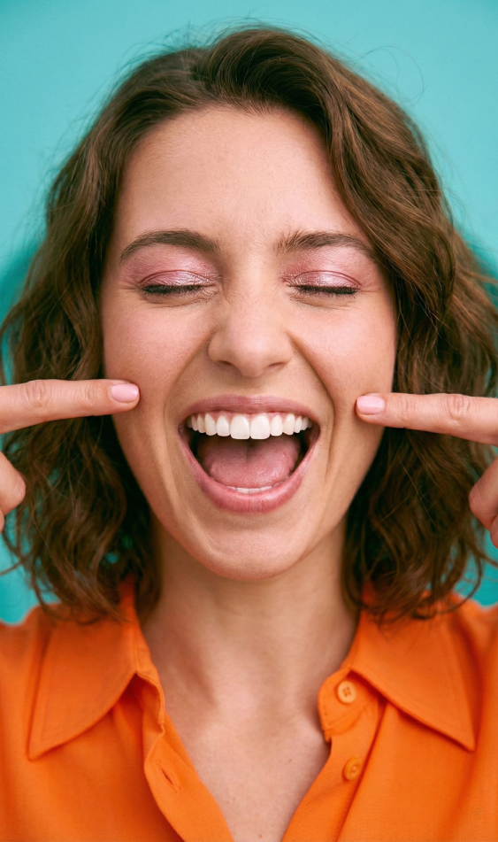 Tutorial: come mettere e togliere gli allineatori DR SMILE