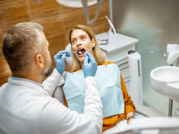 tratamiento para dientes montados