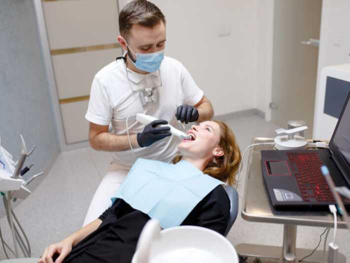 Behandlung Zahnarzt Treatment Termin Appointment Untersuchung