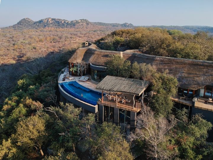 Malilangwe House - Luxury Pamushana Villa in Zimbabwe overlooking Malilangwe Dam