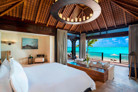 Luxury Villa Bedroom with Ocean View in Mauritius - ROAR AFRICA