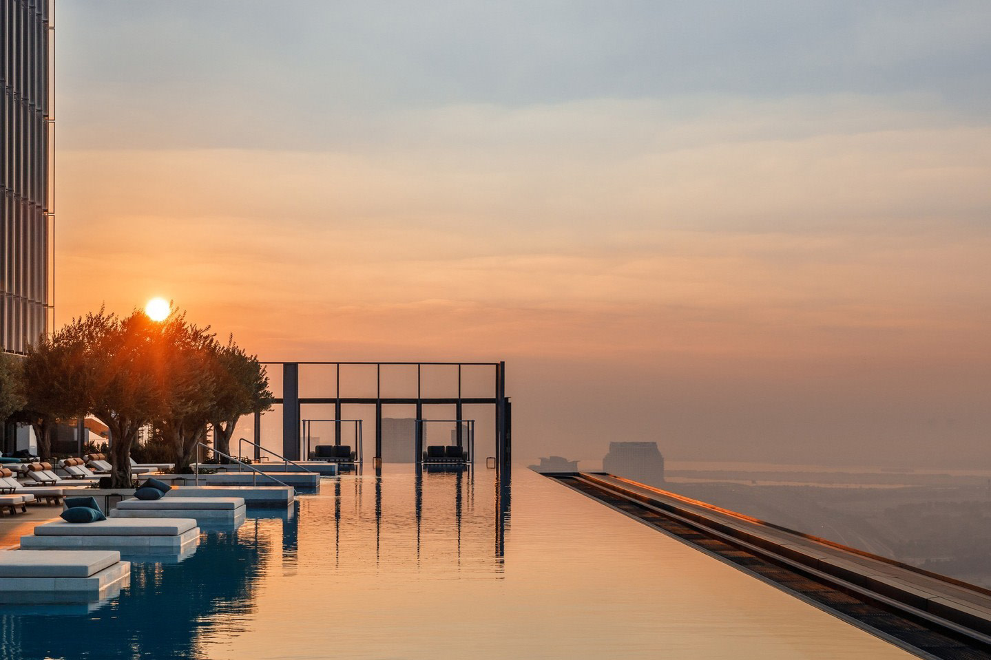 O&O One Za-abeel Pool at sunset Longevity Hub Dubai OOOZ.