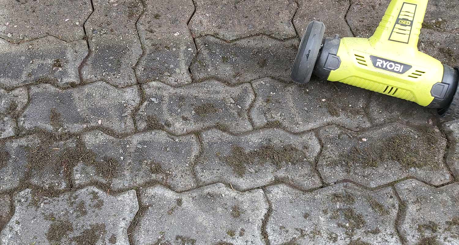 Ryobin saumaharja käytössä