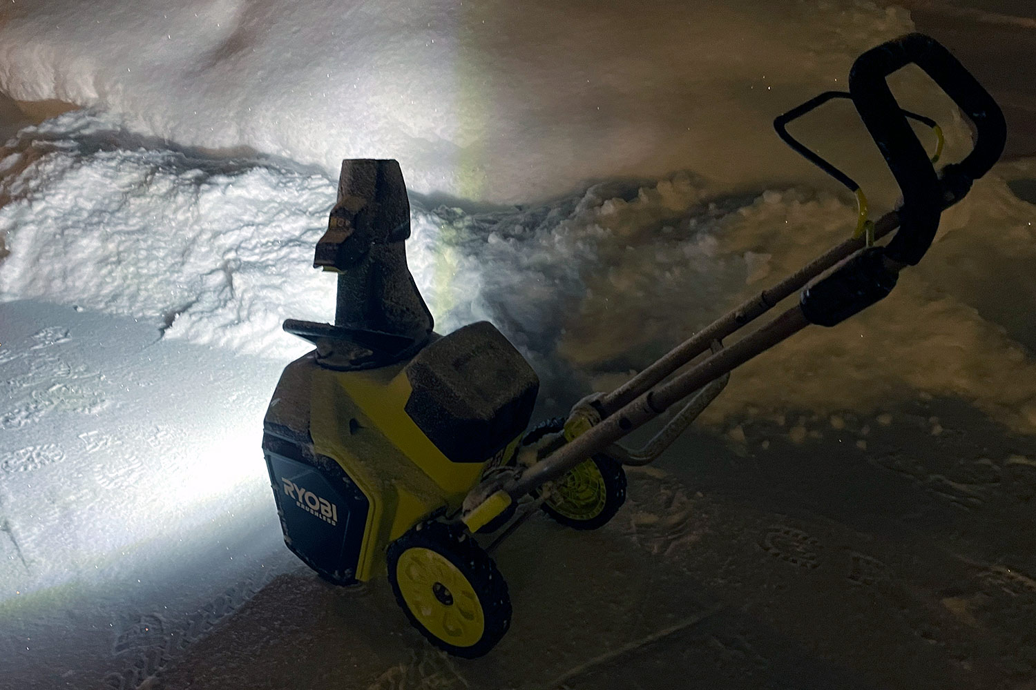 tuotetesti-akkulumilinko-ryobi-ry18stx45a-240-18v-one-plus-k-rauta-ak-hamarassa