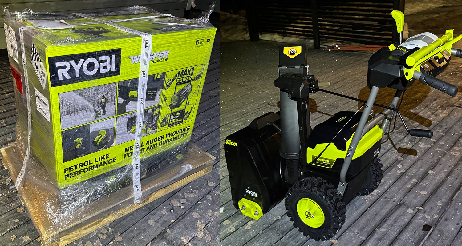 Kuvassa K-Raudan tuotetestaajalle kokeiluun ja käyttöarviota varten tullut akkulumilinko Ryobi RY36STX56A-250 36V Max Power paketissa ja kasattuna pihamaalla. Tuotetta myy K-Rauta.