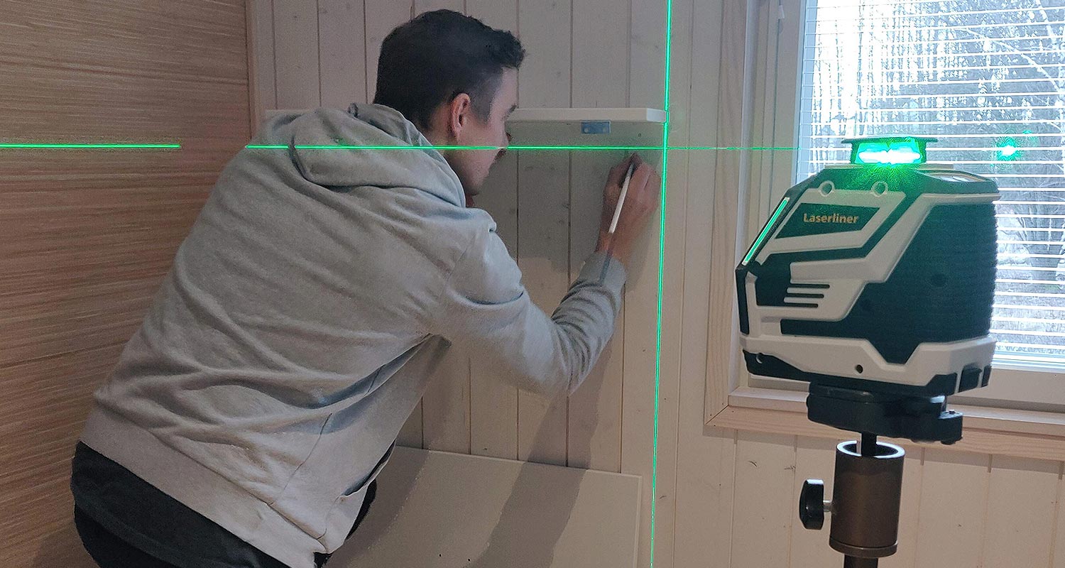 Laserliner X2-Laser Pro testissä ammattilaisella sisäremontissa, tuote K-Raudasta