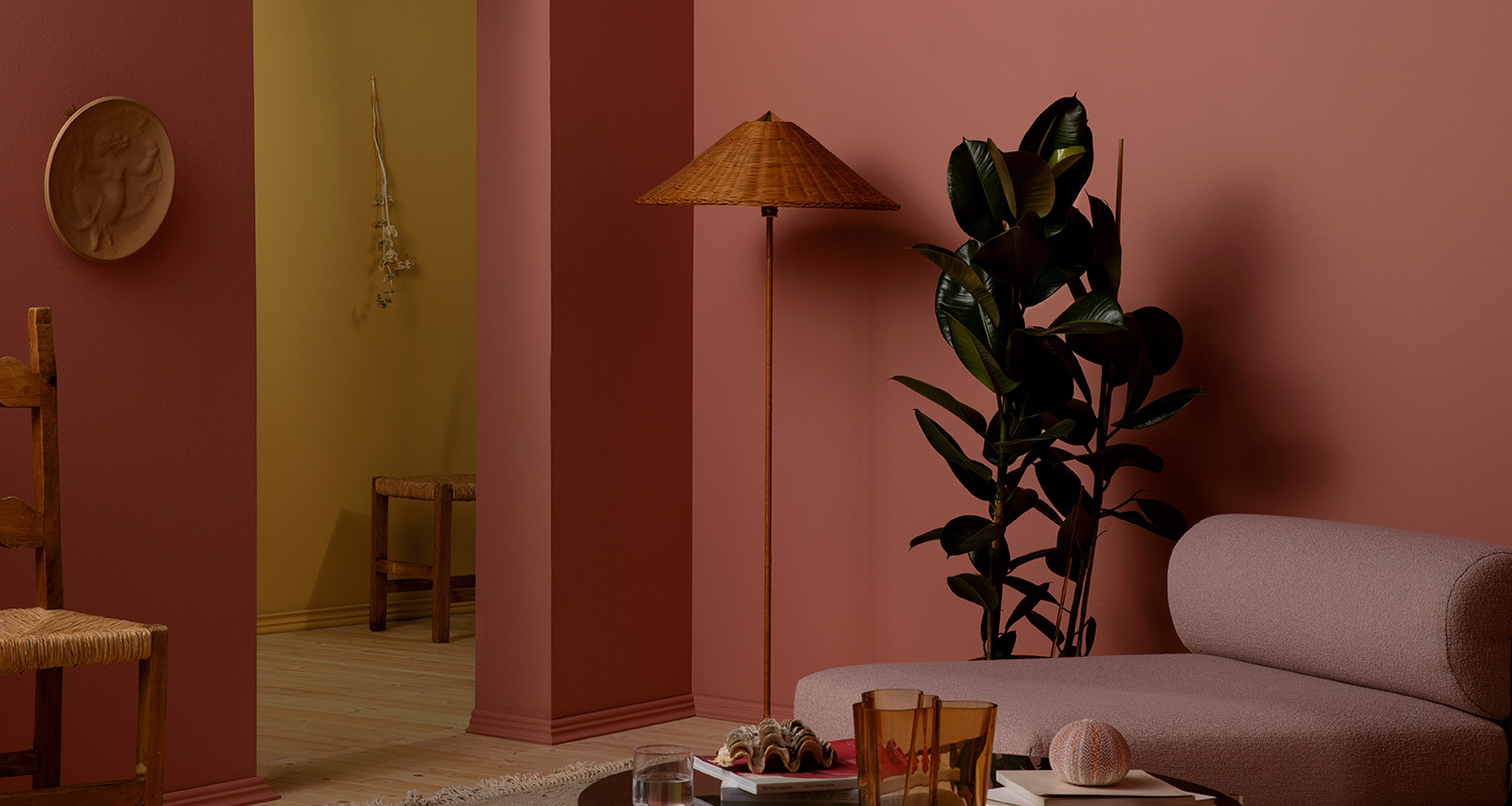 Tikkurilan vuoden 2023 väri on nimeltään Ruusun hetki V413