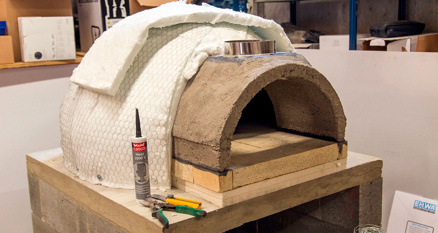 Pizzauunin teon työvaihe 13 A