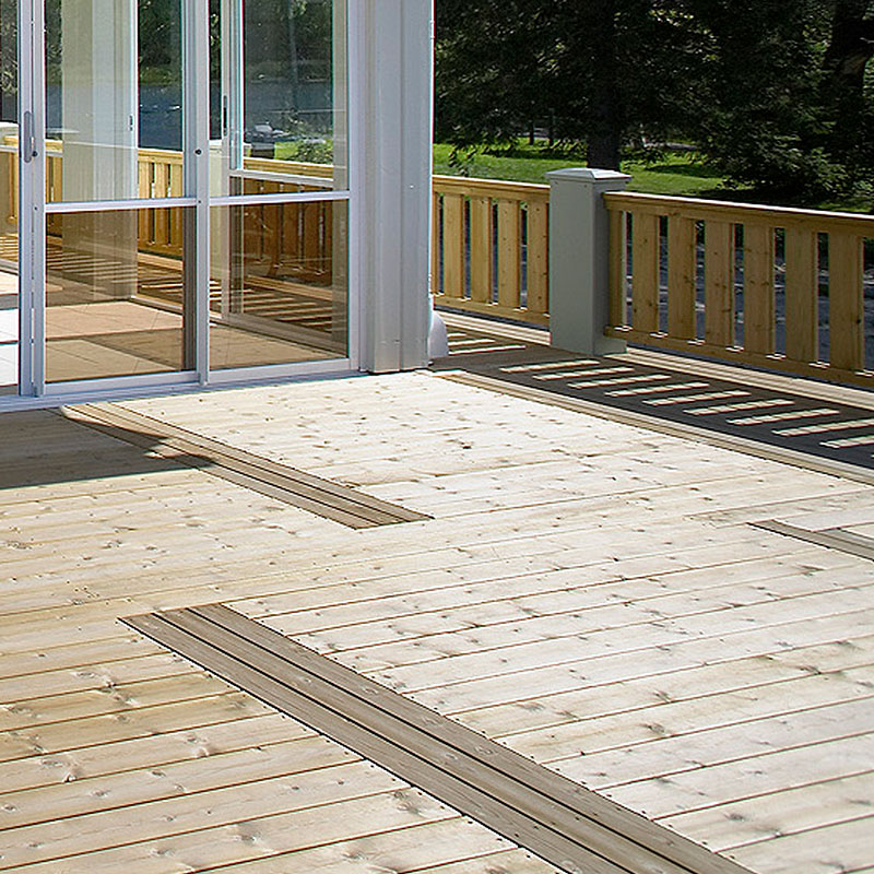 Terassi, joka on tehty PROF-kestopuusta