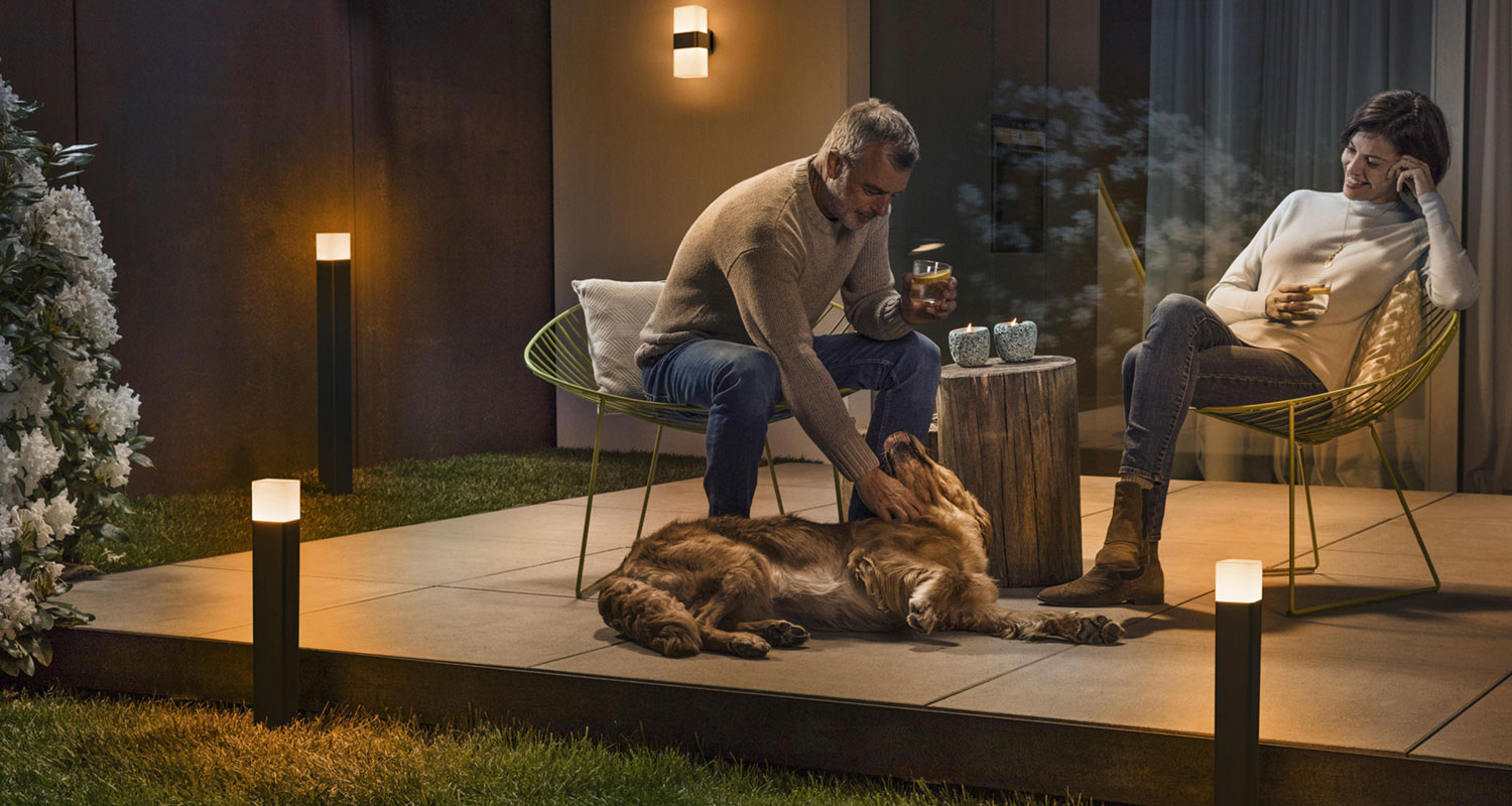 Mökin ulkovalaistus & pylväsmallinen maahan kiinnitettävä valaisin