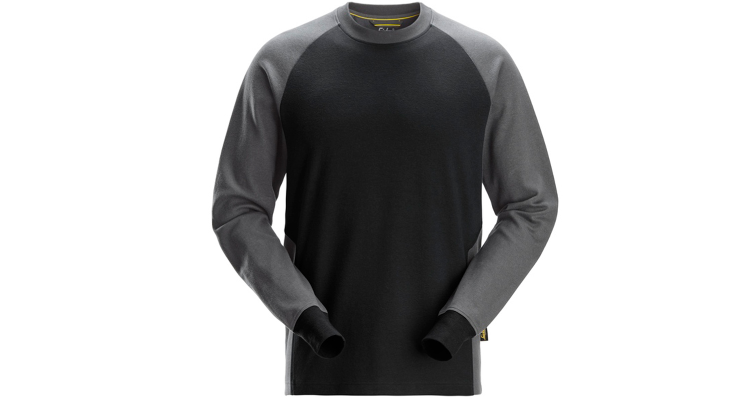 Kuvassa paita Snickers 2840-0458, joka löytyy K-Raudan valikoimista.