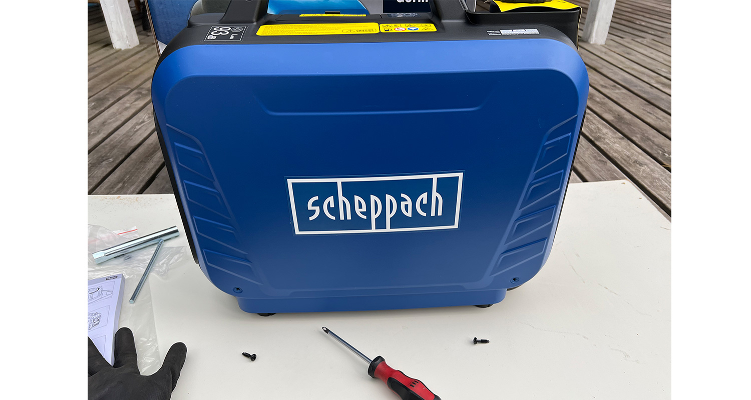 Tuotetestissä ollut aggregaatti Scheppach SG2500I 2,0kW lähikuvassa