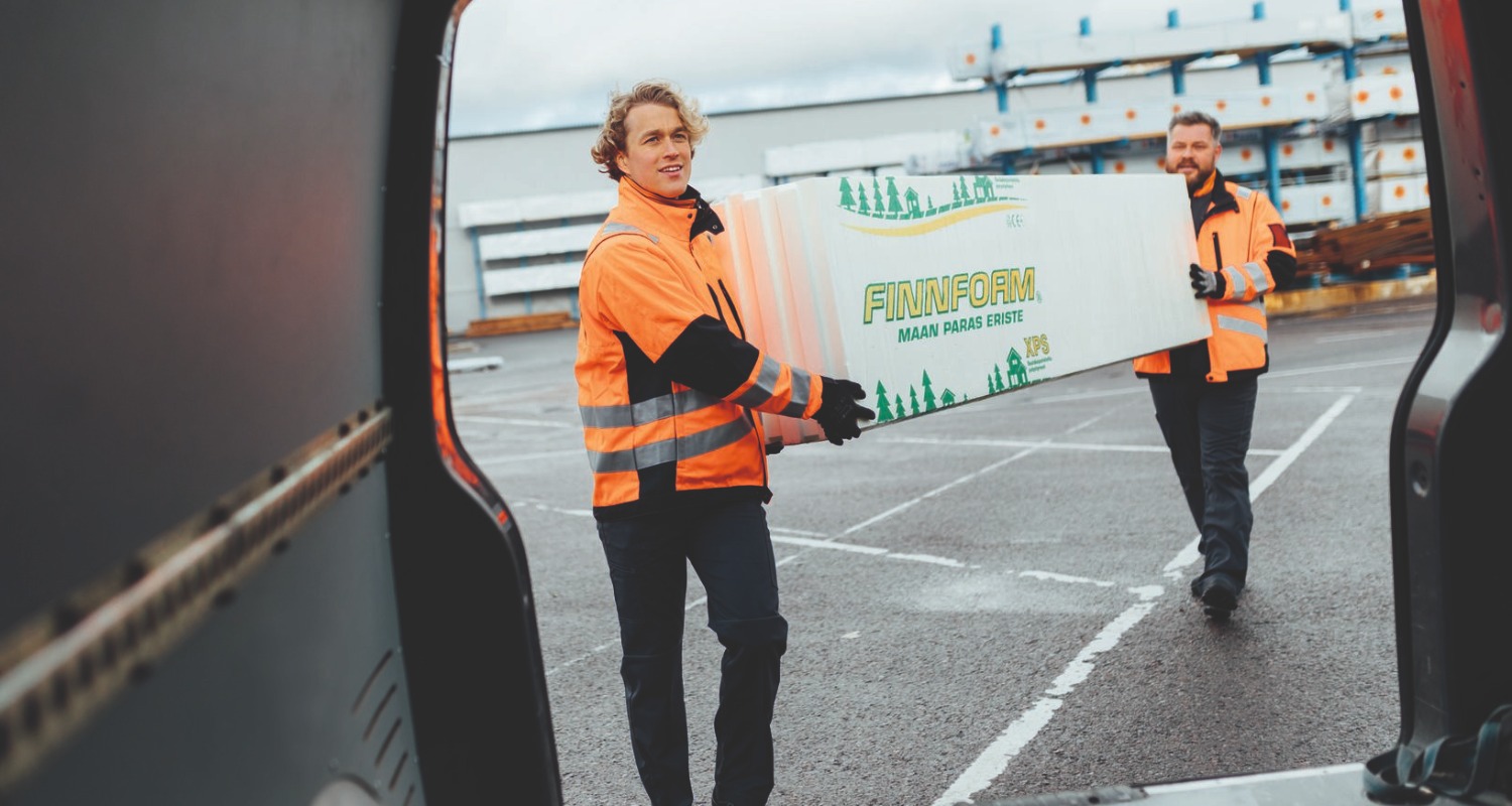 ammatilaiset pakettiautolla artikkeli-vaaka 1500x800