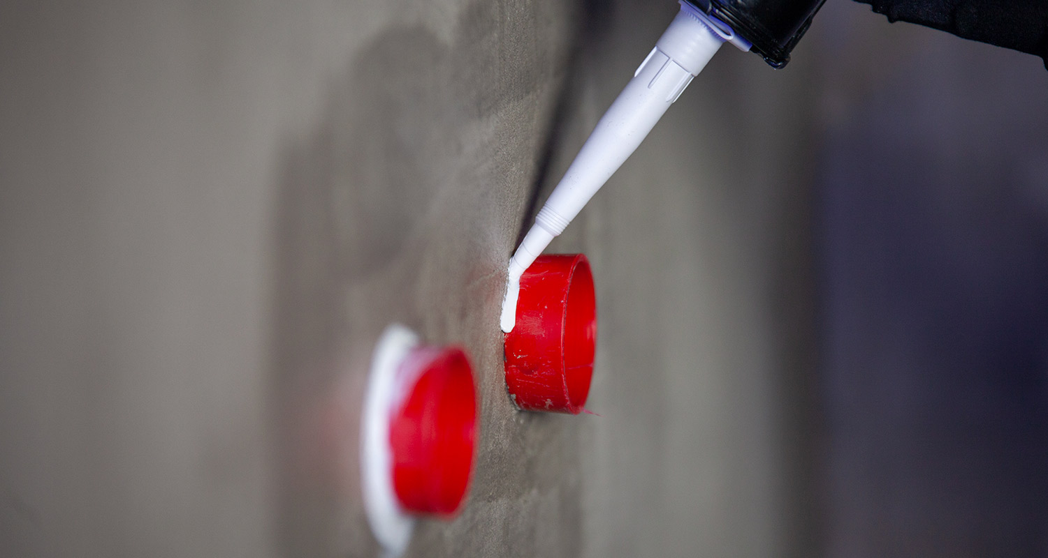 Kiilto Pro XPU-massa läpivientien tiivistyksessä