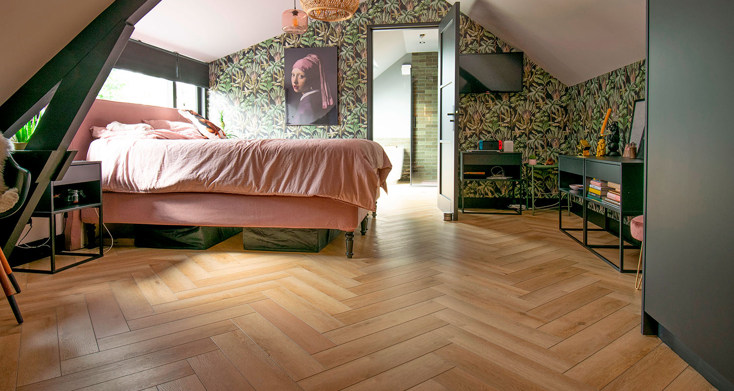 Kalanruotoon ladottu lattia